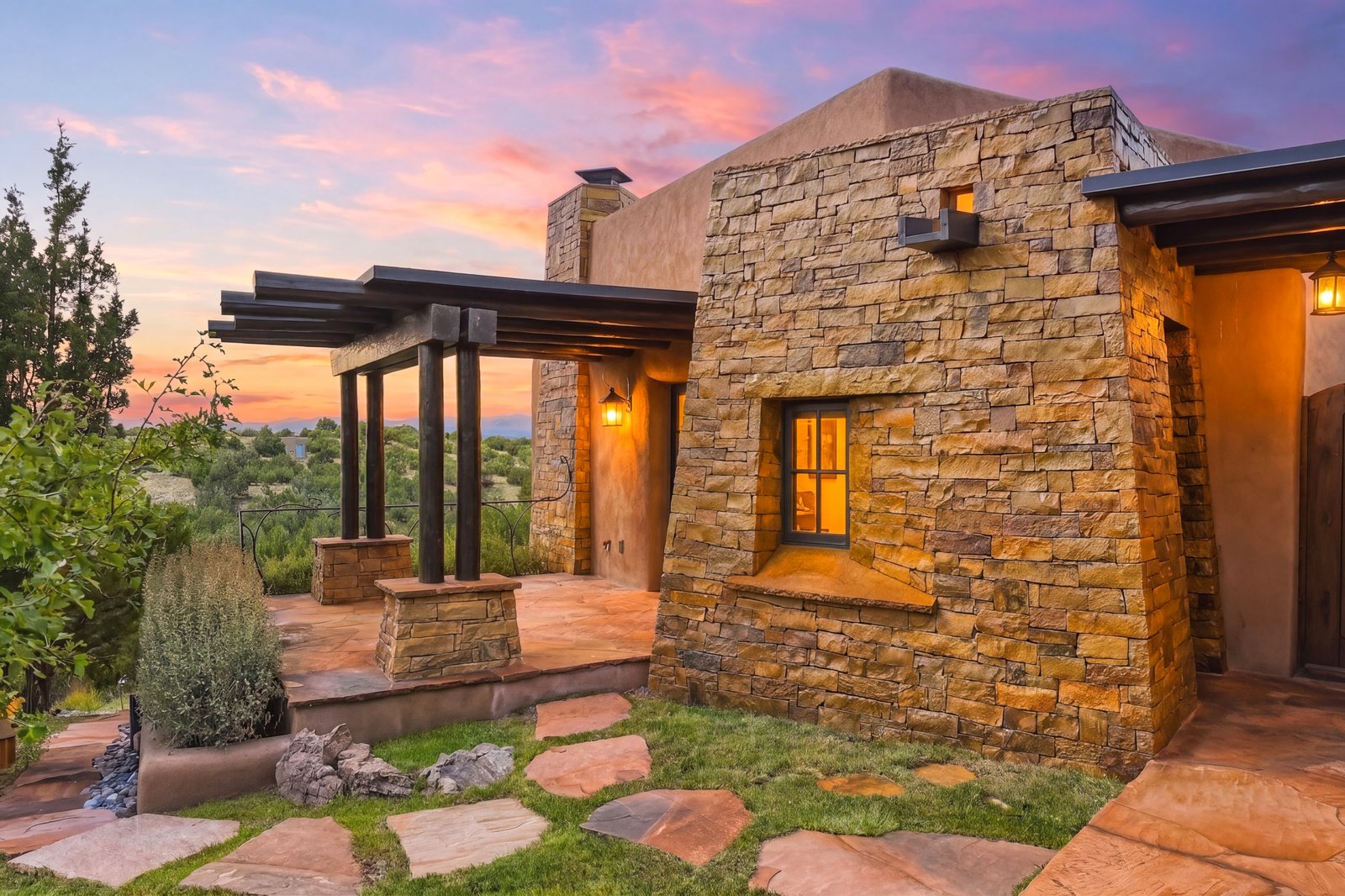 77 HQ 1
